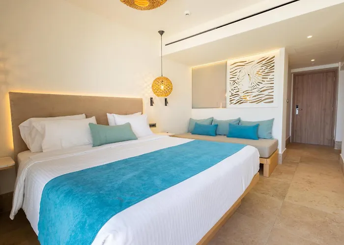 Pegasos Deluxe Beach Hotel